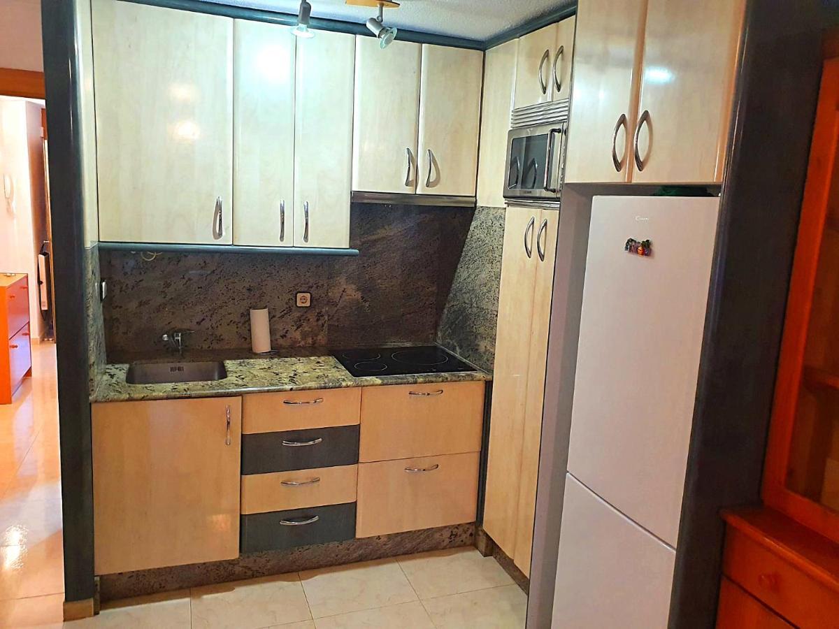 One Bedroom Sleep 4 -apart In Benidorm, Near Everything Apartment